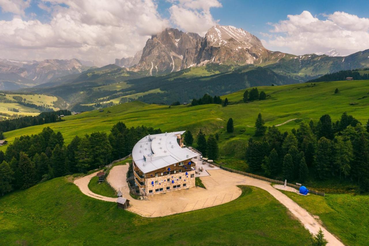 Paradiso Pure.Living Vegan Hotel Alpe Di Siusi Buitenkant foto